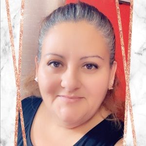 Meet your Posher, Edith